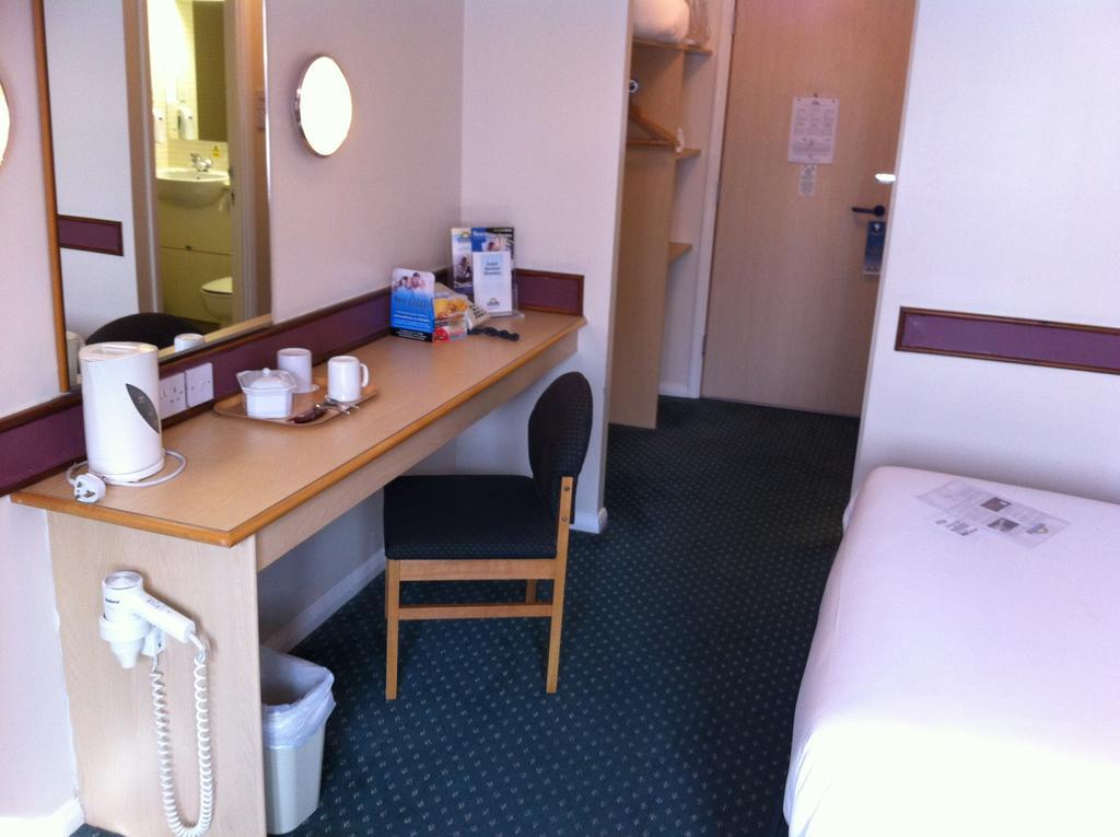 Days Inn Hotel Bradford - Leeds Brighouse Quarto foto